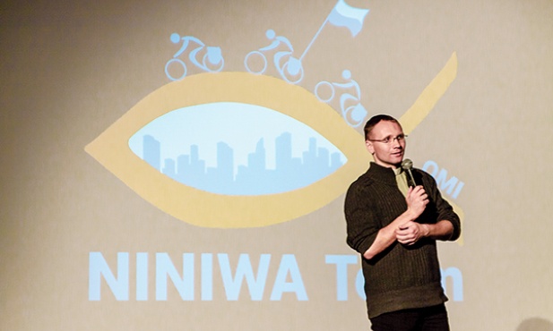 Ojciec Tomasz Maniura OMI jest organizatorem i przewodnikiem wypraw rowerowych od początku wyjazdów NINIWA Team