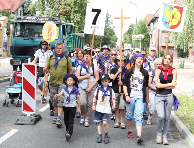 70. Pielgrzymka Rybnicka - dzień pierwszy - wymarsz