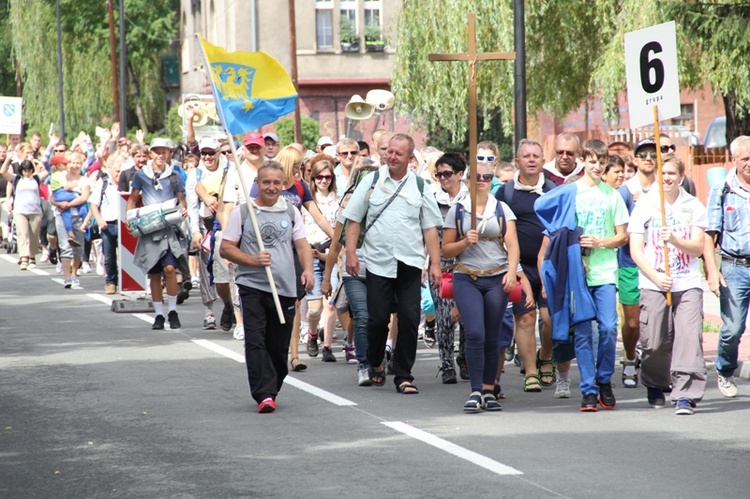 70. Pielgrzymka Rybnicka - dzień pierwszy - wymarsz