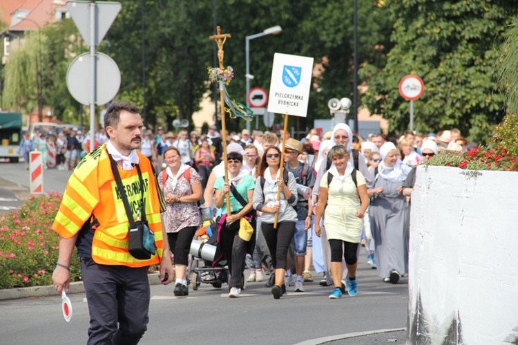 70. Pielgrzymka Rybnicka - dzień pierwszy - wymarsz