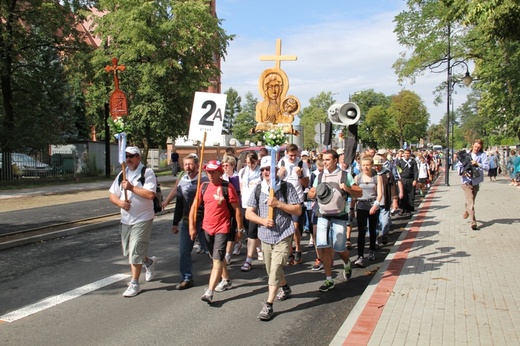 70. Pielgrzymka Rybnicka - dzień pierwszy - wymarsz