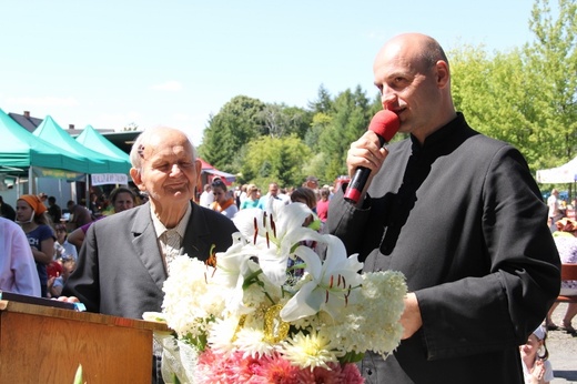 70. Pielgrzymka Rybnicka - dzień drugi - Msza św. w Górnikach