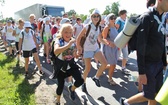 70. Pielgrzymka Rybnicka - dzień drugi - w drodze