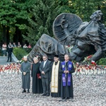 Msza św. na  Cmentarzu Powstańców Warszawy