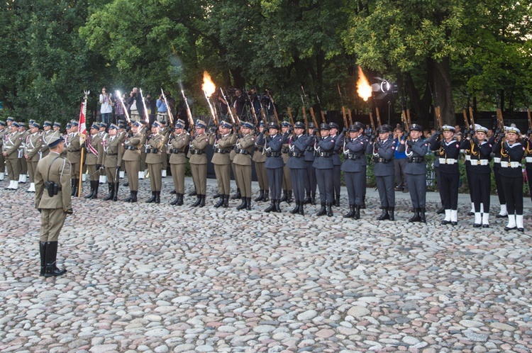 Msza św. na  Cmentarzu Powstańców Warszawy