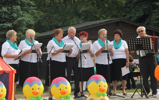 Piknik integracyjny w Jedlińsku