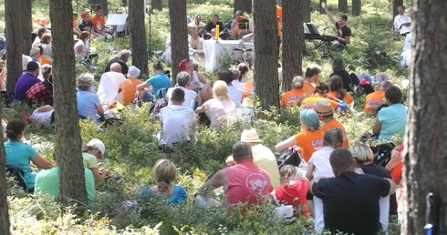 Jak lasy, to i leśny kościół 