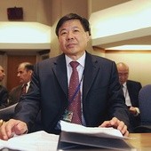 – Chiny przechodzą z fazy bardzo wysokiego wzrostu do umiarkowanie wysokiego wzrostu – próbuje uspokajać wiceminister finansów  Zhu Guangyao