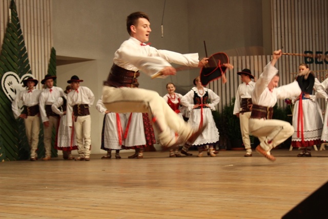 Koncert laureatów Festiwalu Górali Polskich na 52. TKB w Żywcu