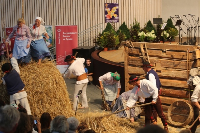 Koncert laureatów Festiwalu Górali Polskich na 52. TKB w Żywcu