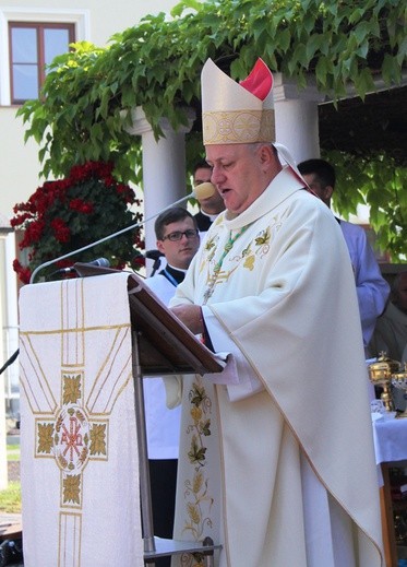 24. Piesza Pielgrzymka Diecezji Bielsko-Żywieckiej na Jasną Górę - w Hałcnowie