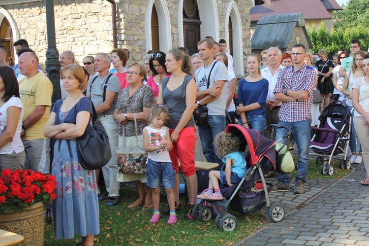 24. Piesza Pielgrzymka Diecezji Bielsko-Żywieckiej na Jasną Górę - w Hałcnowie