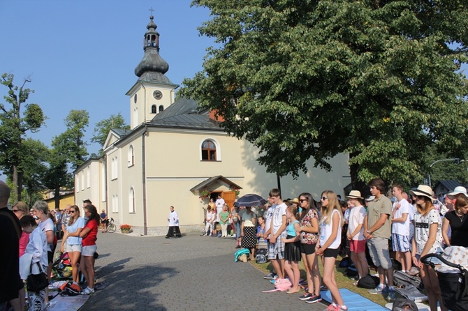 24. Piesza Pielgrzymka Diecezji Bielsko-Żywieckiej na Jasną Górę - w Hałcnowie