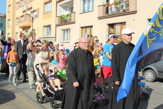 14. Pielgrzymka Dekanatu Czechowickiego w drodze na Jasną Górę