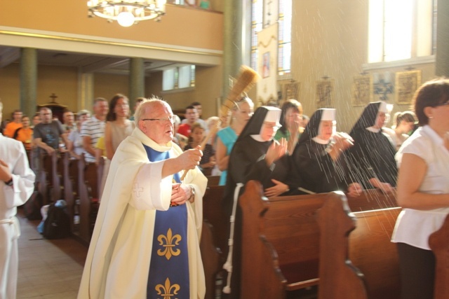 14. Pielgrzymka Dekanatu Czechowickiego w drodze na Jasną Górę