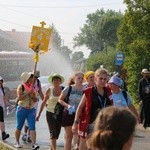 Pielgrzymi bielsko-żywieccy nie poddają się słońcu...