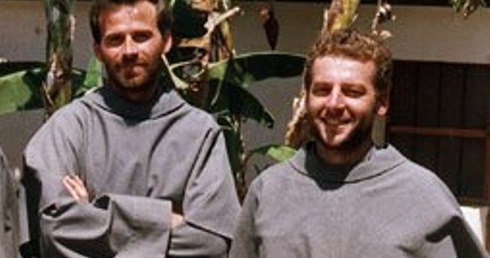 Od lewej: o. Michał Tomaszek i o. Zbigniew Strzałkowski