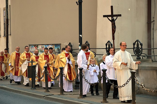 Nauczyciel, kapłan i przewodnik