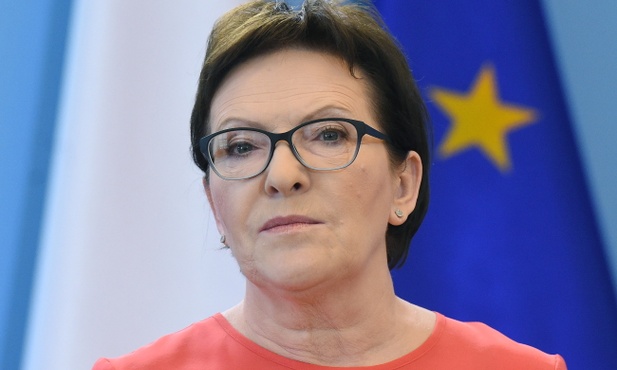 Premier Kopacz: Oszczędzajcie prąd