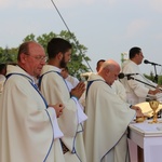 Młodzi pielgrzymi bielsko-żywieccy zawierzeni Maryi