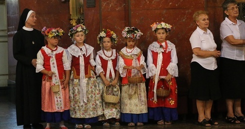 Procesja zaśnięcia i pogrzebu Maryi