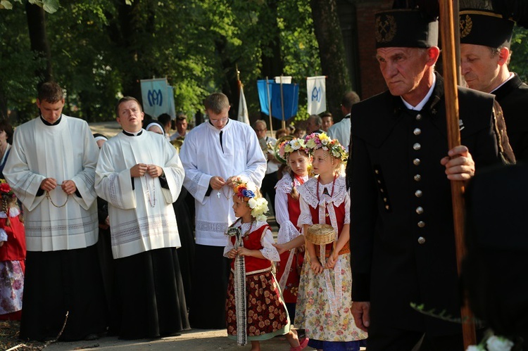 Procesja zaśnięcia i pogrzebu Maryi