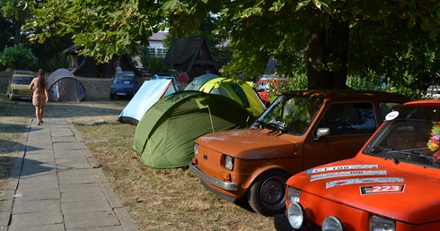 Zlot fiatów 126p w Krakowie