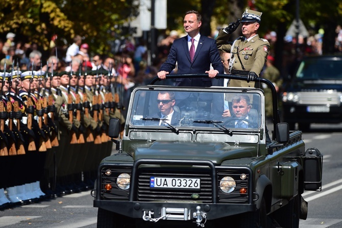 Defilada przeszła ulicami stolicy