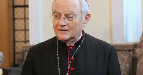 Abp Hoser podkreślił, że w 1920 r. do walki z bolszewikami stanął cały naród