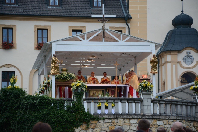 Odpust w Kamieniu Śl. i 30. rocznica sakry biskupiej