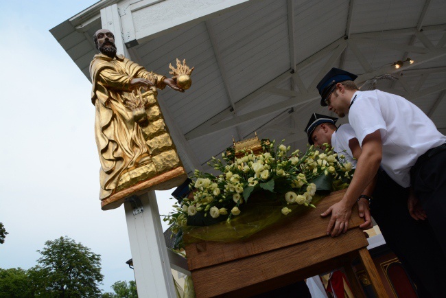 Odpust w Kamieniu Śl. i 30. rocznica sakry biskupiej