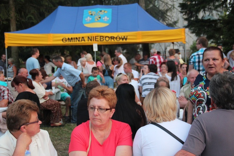 Festyn parafialny w Nieborowie