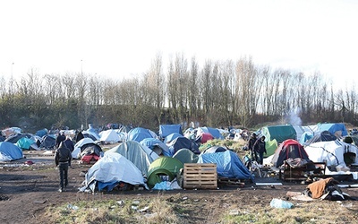 Tzw. dżungla już od 16 lat jest problemem mieszkańców Calais