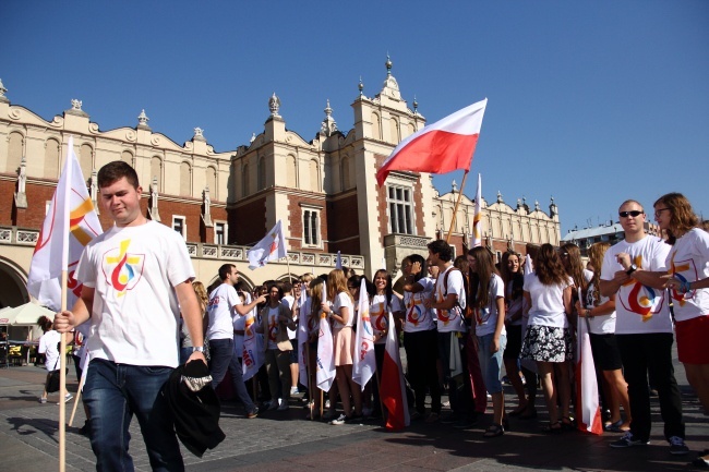 Klip ŚDM na Rynku Głównym - cz. 1