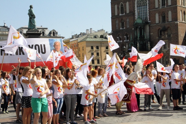 Klip ŚDM na Rynku Głównym - cz. 2