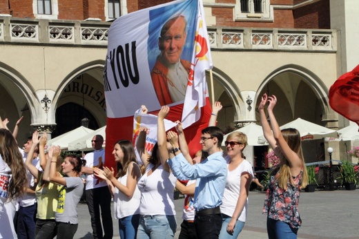 Klip ŚDM na Rynku Głównym - cz. 2