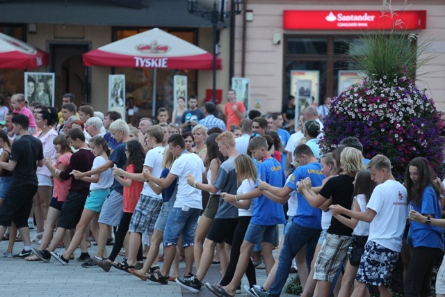 Muzyka i taniec na 200. urodziny św. Jana Bosko w Oświęcimiu