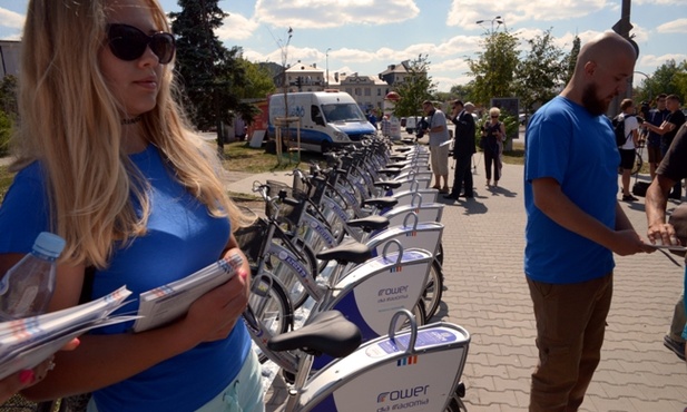 Do niedzieli przy stacjach rowerowych od 8.00 do 18.00 można spotkać informatorów Nextbike Polska