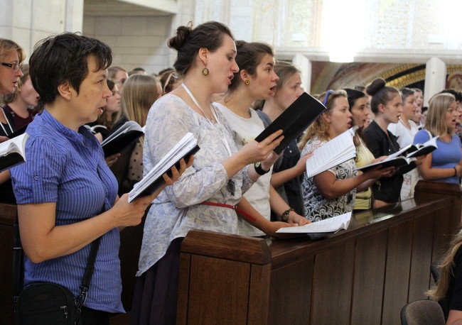 Warsztaty Muzyki Niezwykłej - Msza św. w Centrum św. Jana Pawła II