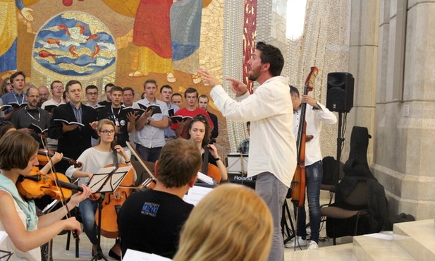 Muzyka spowita Tajemnicą