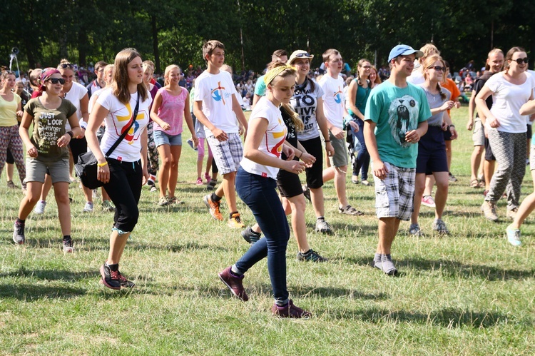 Flash mob na postoju w Koszęcinie