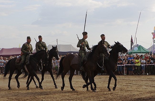 Zlot Pojazdów Militarnych