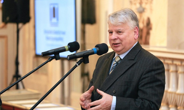 Konwent Seniorów zbierze się ws. referendum