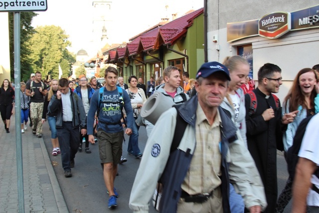 Pielgrzymi z Żywca wyruszyli na Jasną Górę - A.D. 2015