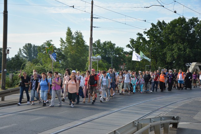 Z siódemką na szlaku do Matki