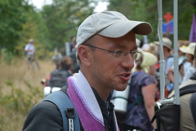 Z siódemką na szlaku do Matki