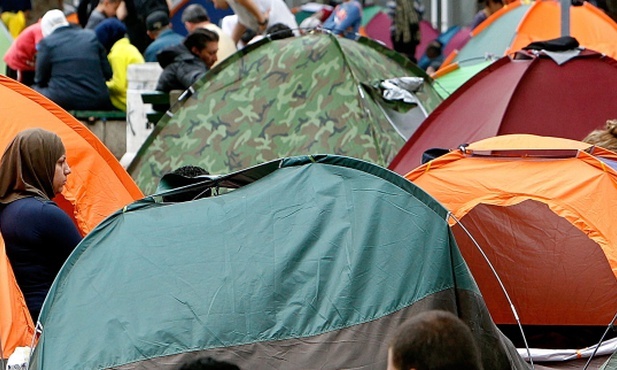 Belgia: biskupi wzywają do przyjęcia uchodźców