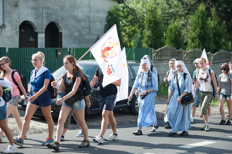 Pielgrzymka młodych w drodze