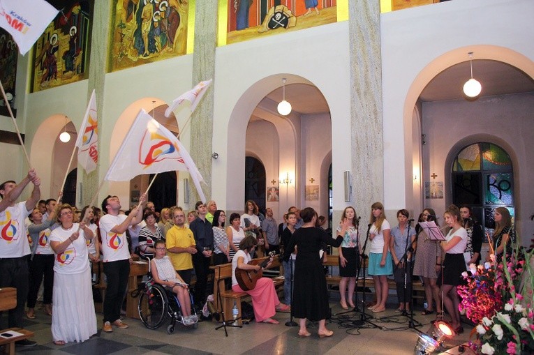 Powitanie symboli ŚDM w diecezji łowickiej