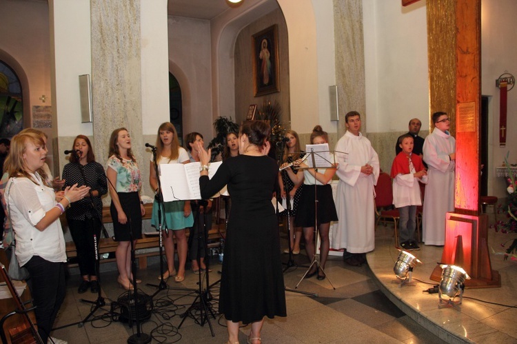 Powitanie symboli ŚDM w diecezji łowickiej